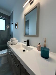 Oasis Yard -Pool-Jets-Game Room-BBQ-Relaxing - 9