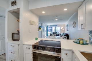 35 Steps to the Beach at Runaway Bay - 4