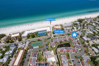 35 Steps to the Sea at Runaway Bay - 9