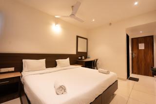 Hotel Karuna Residency - 4