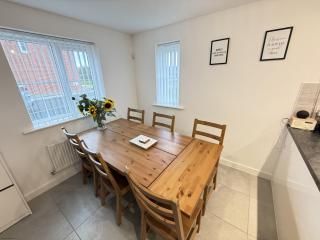 Cayton Bay Cottage - 4