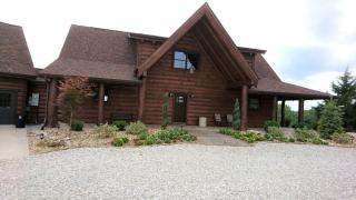 Stunning Private Cabin Getaway with Gorgeous Fireplace near Quincy, Illinois - 7