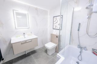 Richmond Twin Collection - Brand New with Fast WiFi & Free Parking - 2