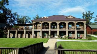 Spacious Rental with Incredible Views for a Group Vacation in Royal, Arkansas - 7