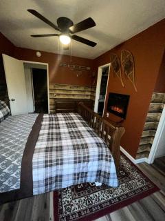 Cozy Cabin Rental with an Indoor Fireplace in Big Bear City, California - 4