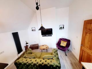 Perfect Base for Work or Leisure Unique Two-Bed - 9