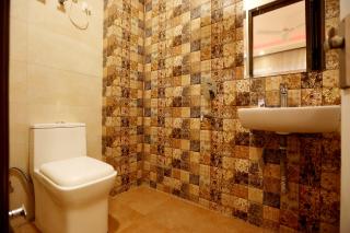 Hotel Edission View At Airport - 1