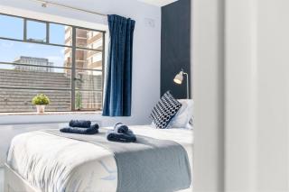 Stylish 2-Bed Apartment In Shoreditch - 1