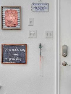 Delightfully Cozy Texas Cottage Rental Ideal for a Romantic Getaway near Dallas - 1