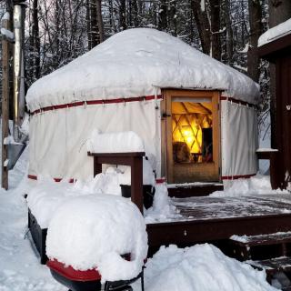 Modern Waterfront Yurt for a Romantic Getaway with a Hot Tub in the Monadnock Region, New Hampshire - 5