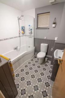 Portstewart promenade apartment with sea views - 5