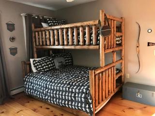 Gorgeous Green Mountain Retreat for a Family Vacation in Vermont - 1