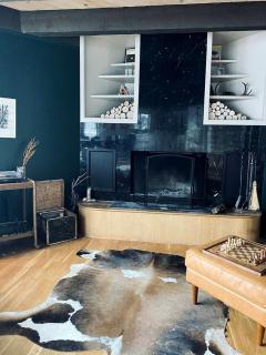 Stunning Cabin with Indoor Jacuzzi Ideal for a Weekend Getaway from Los Angeles - 4