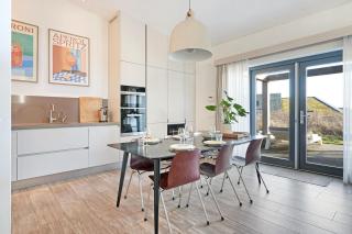 Modern Panorama Villa - 4p - Glazen Serre, Waterzicht & Comfort - Villa 36 - 1