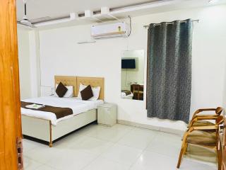 Hotel Sarla Residency - 7