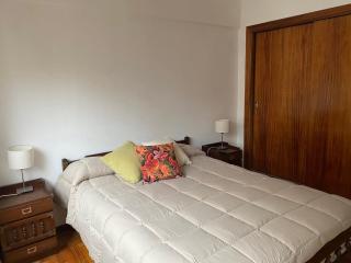 santiago del estero y Bolívar 6 personas acepto jóvenes con seña - Mar del Plata - 9