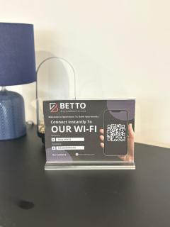 3 bedroom DELUXE central apartment - 1