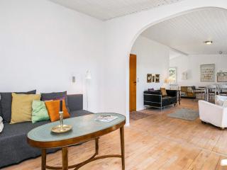 8 person holiday home in Ålbæk - 2