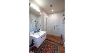 Travellers Retreat 1 Bedroom in Central Auckland - 2