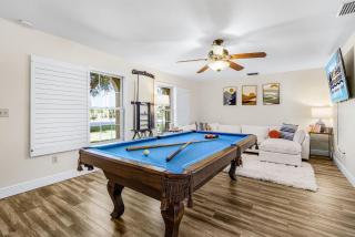 Adventure & Relaxation, Pool Table, Bikes, Heated Pool - Sunset Lodge - Roelens - Cape Coral - 4