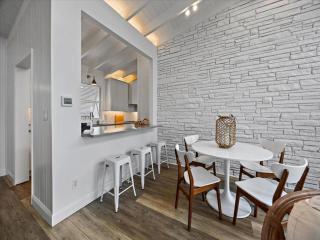 The Swift Cottage 705 Pv Blvd, Pvb, Fl 32082 - 2