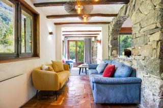 Chalet Les Praz - 280sqm - Sauna Cinema Fitness - 5 Bedrooms in Heart of Les Praz - By Cozee Rentals - 4