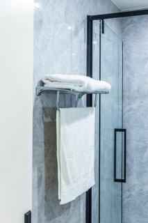 Spacious 1BR Apartment in Kilimani, Walk to Yaya Centre - 1