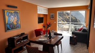 Cliffhanger spectacular view over North Coast - 2