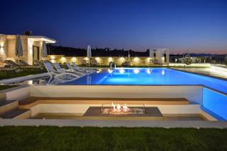 Elira Luxury Villa - With Private Pool - 7