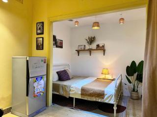 Heart of Hoan Kiem Studio affordable cozy train cafe center hoan kiem for 3pax - 5