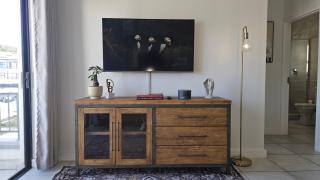 Luxury Apartment in Somerset West - 8