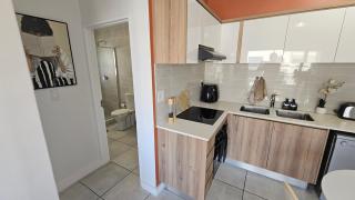 Luxury Apartment in Somerset West - 3