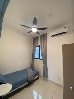 Traders park Balakong 3 room Wi-Fi balcony unblock view - 2