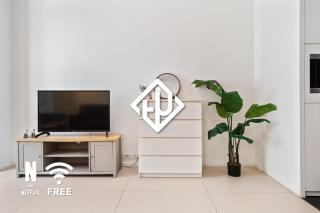 Arcoris Mont Kiara 3 min to 163mall 2 Bed - 8