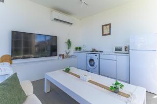 GlassHaus Rooftop 2-BR W terrace and pool in Ghazir - 3