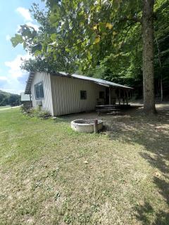 Luminous Cabin Nestled Among Nature in Indiana - 3