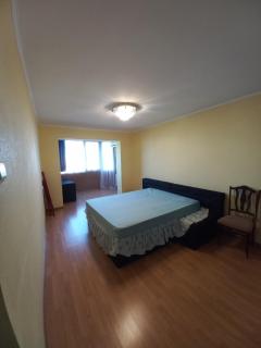 Богдана Хмельницкого 13. Левый берег - 0