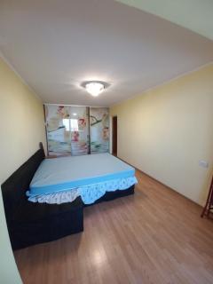 Богдана Хмельницкого 13. Левый берег - 9