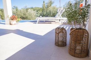 Giardinia Homes, car included - 5