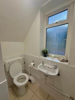 Spacious apartment in Leigh woods - 9