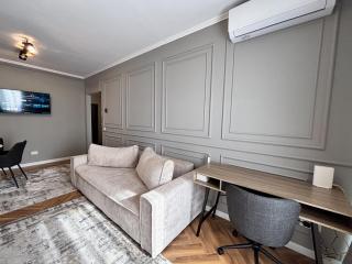 Skyresort- Kingsize Bed, Close To The Airport - 1