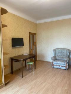 Набережная 2 кв Центр города ЖД - 3