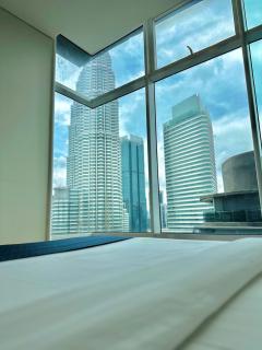 Sky Suites KLCC Glorious - 9