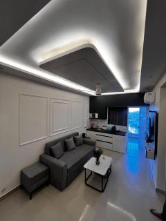 Pied-à-Terre 1BHK - 7