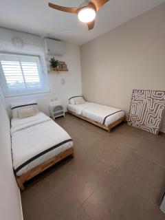 Cozy Mini Penthouse in North TLV - Mamad - 2