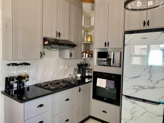 Luxurious 6 bed 6 baths in Sunridge - 2299 - 7