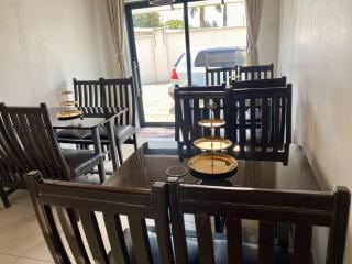 Luxurious 6 bed 6 baths in Sunridge - 2299 - 8