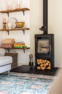 The Cowshed - Country Retreat - 1