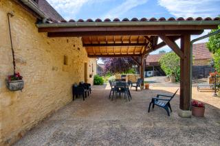 GITE LES PIERRES CHAUDES - 8