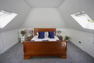 huge house & tennis court - negotiable - 5